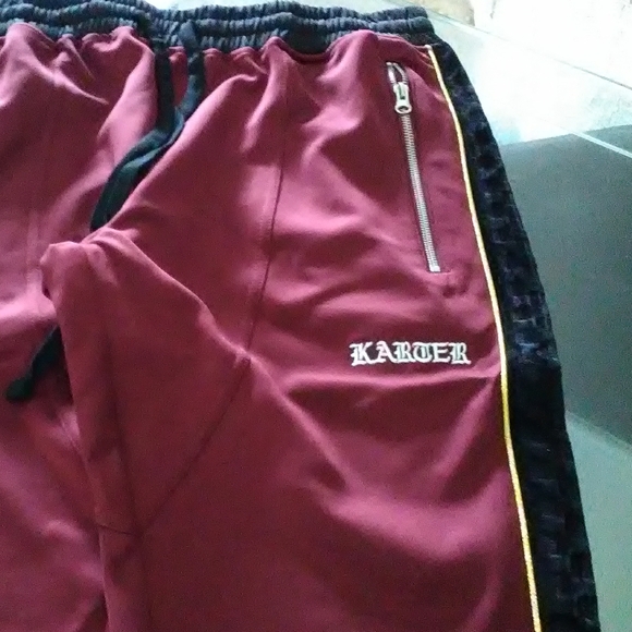 Joggers - Picture 1 of 3